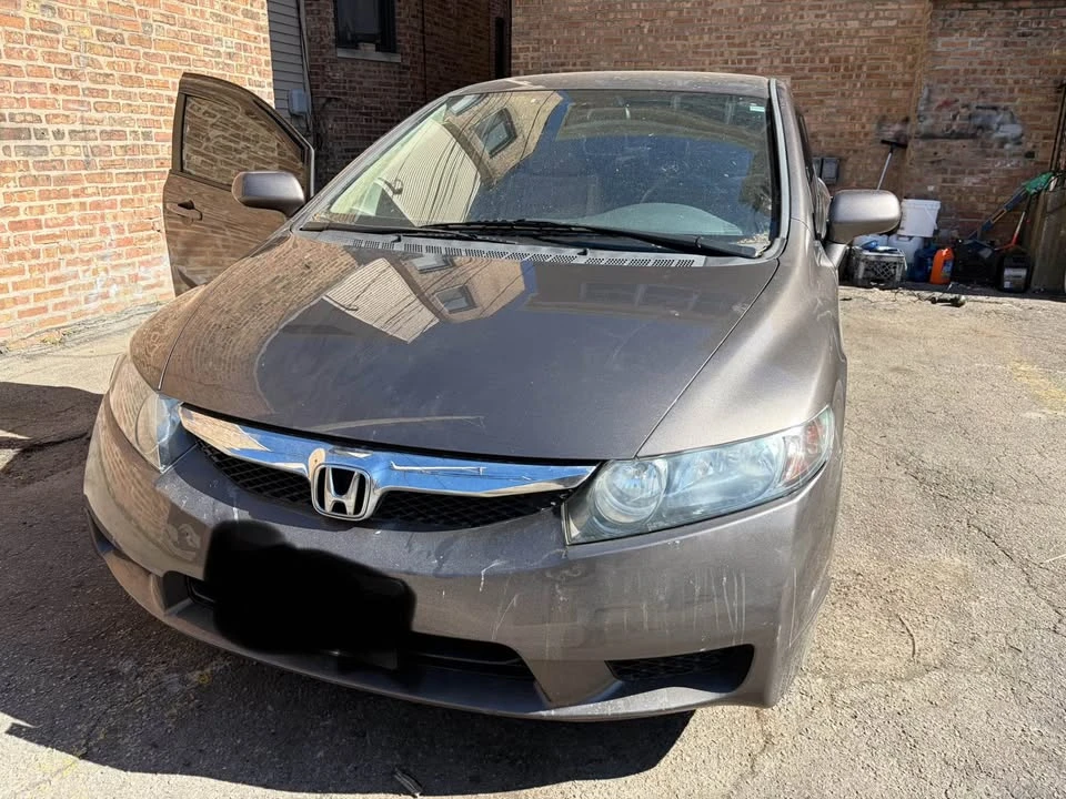 2011 Honda Civic 8th Gen - Image 2 of 11