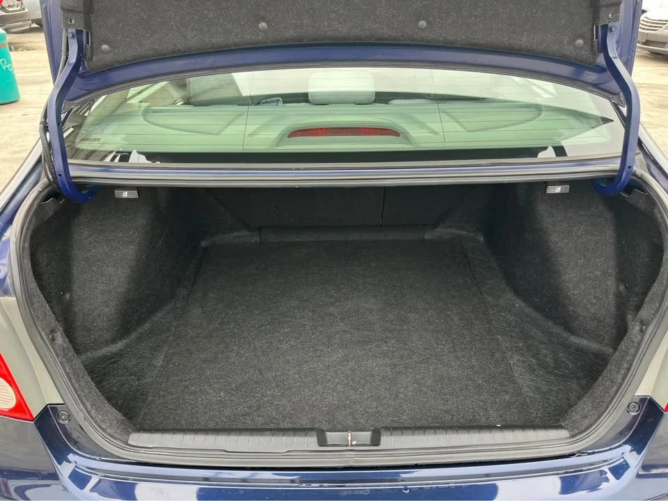 2011 Honda Civic 8th Gen - Image 10 of 19