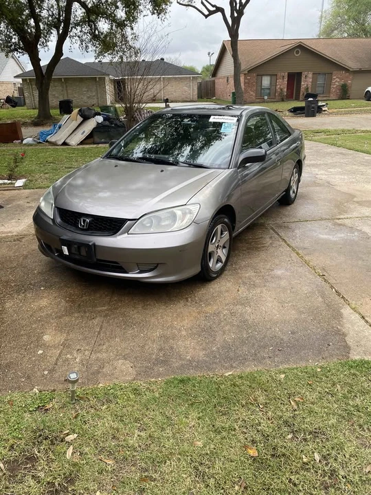 2011 Honda Civic 8th Gen - Image 2 of 5