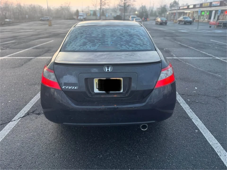 2011 Honda Civic 8th Gen - Image 3 of 10