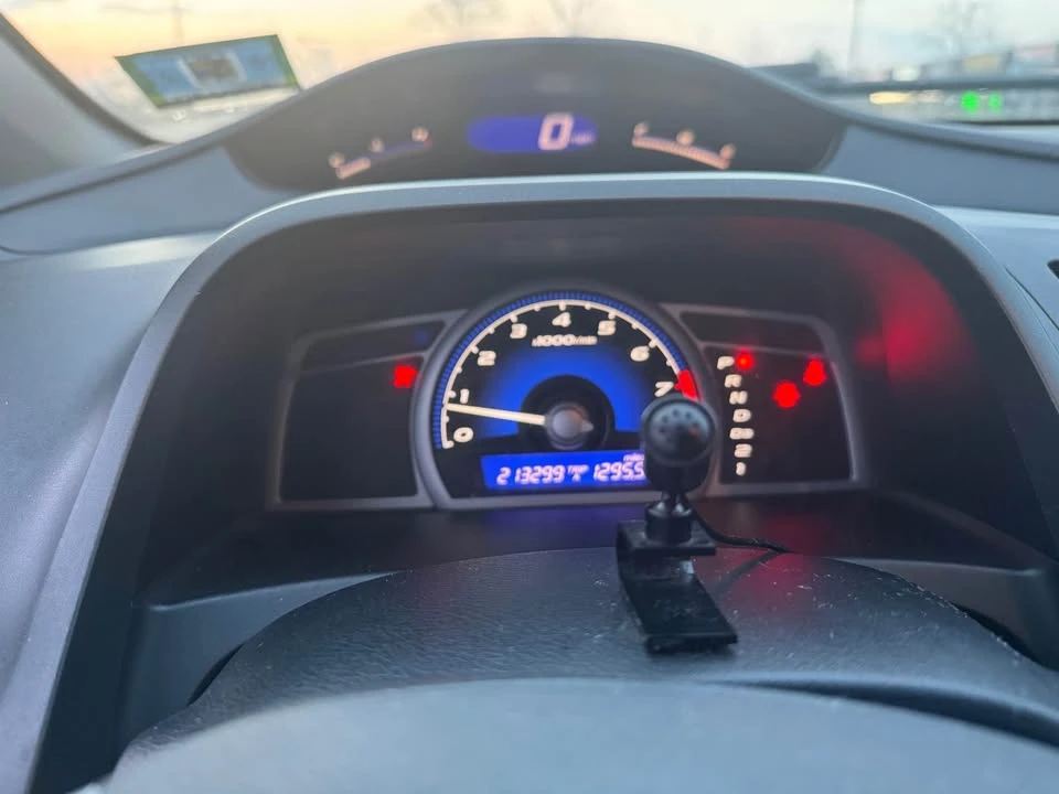 2011 Honda Civic 8th Gen - Image 4 of 10