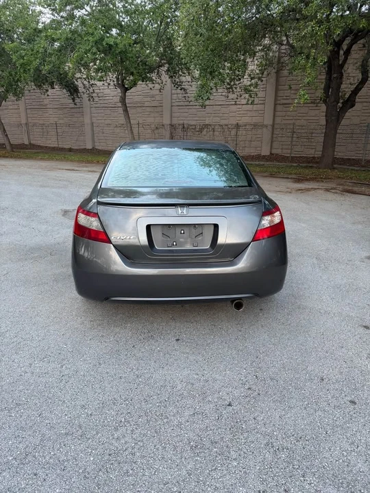 2011 Honda Civic 8th Gen - Image 5 of 8