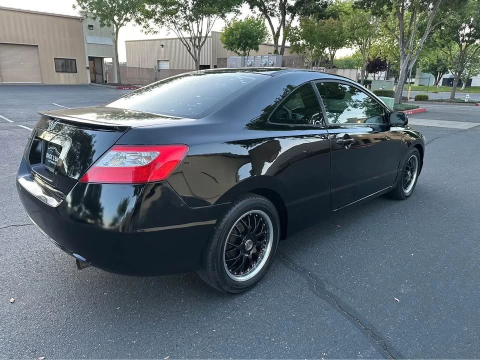 2011 Honda Civic 8th Gen - Image 3 of 11