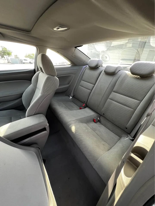 2011 Honda Civic 8th Gen - Image 8 of 10