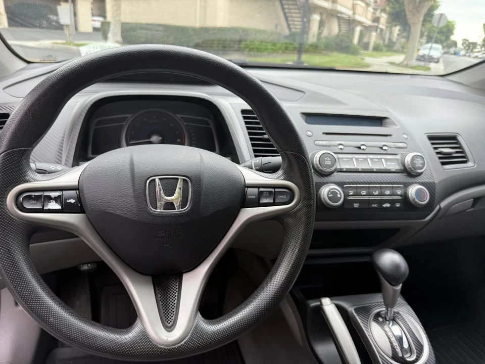 2011 Honda Civic 8th Gen - Image 9 of 14