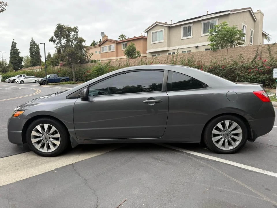 2011 Honda Civic 8th Gen - Image 8 of 13