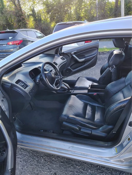 2011 Honda Civic 8th Gen - Image 13 of 16