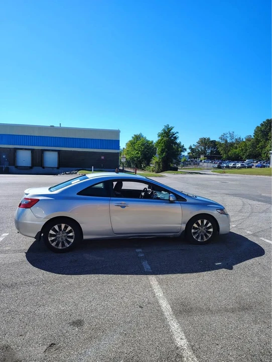 2011 Honda Civic 8th Gen - Image 5 of 16