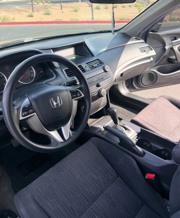 2011 Honda Civic 8th Gen - Image 4 of 7