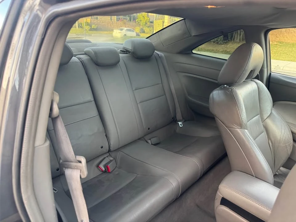 2011 Honda Civic 8th Gen - Image 7 of 11