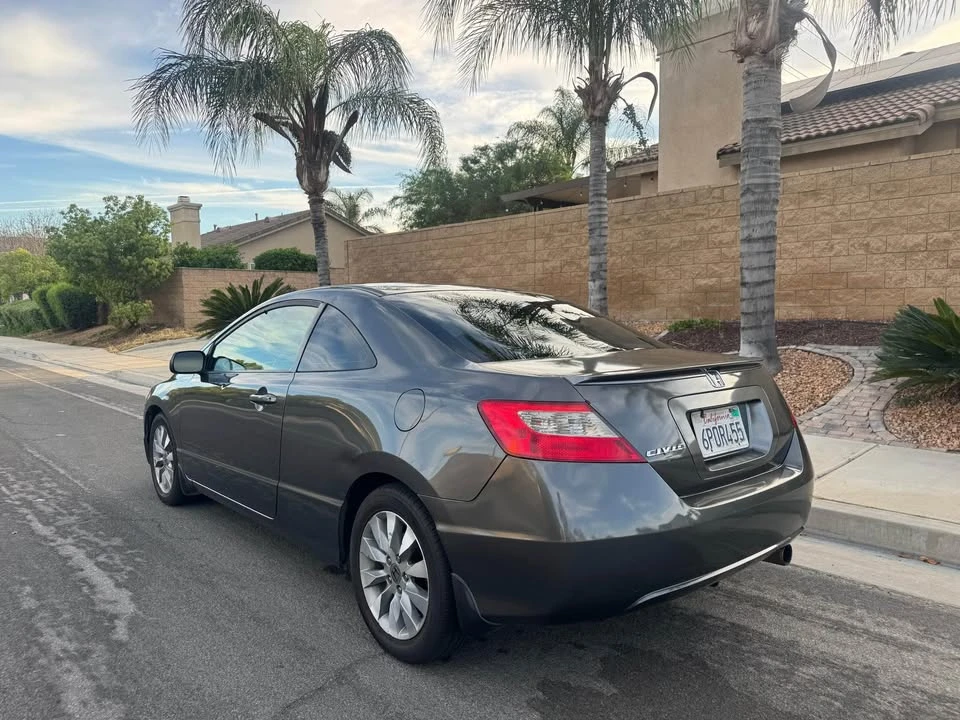 2011 Honda Civic 8th Gen - Image 6 of 11