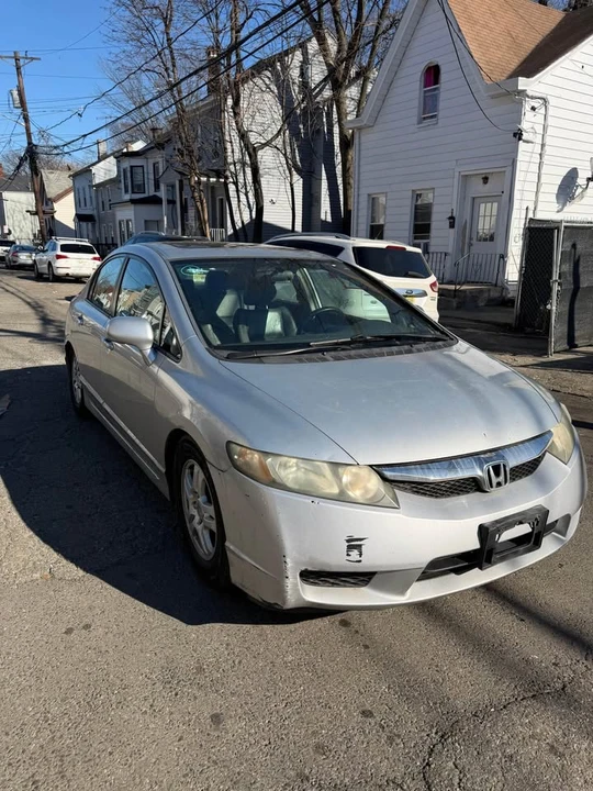 2011 Honda Civic 8th Gen - Image 6 of 7