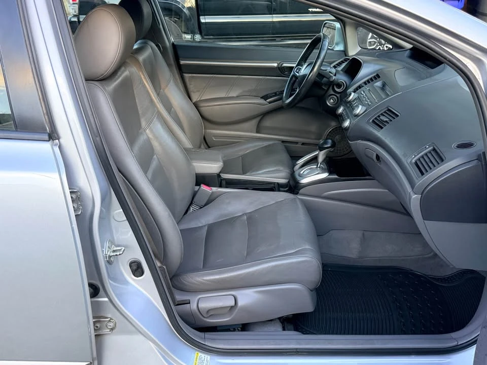 2011 Honda Civic 8th Gen - Image 10 of 17