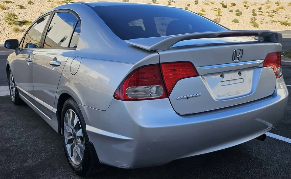 2011 Honda Civic 8th Gen - Image 3 of 16