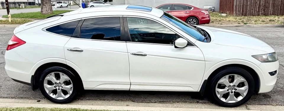 2011 Honda Civic 8th Gen - Image 5 of 10