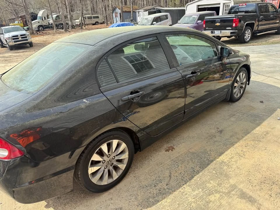 2011 Honda Civic 8th Gen - Image 4 of 7