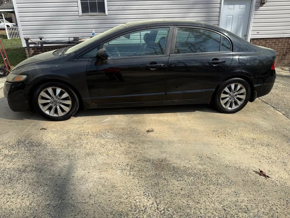 2011 Honda Civic 8th Gen - Image 5 of 7