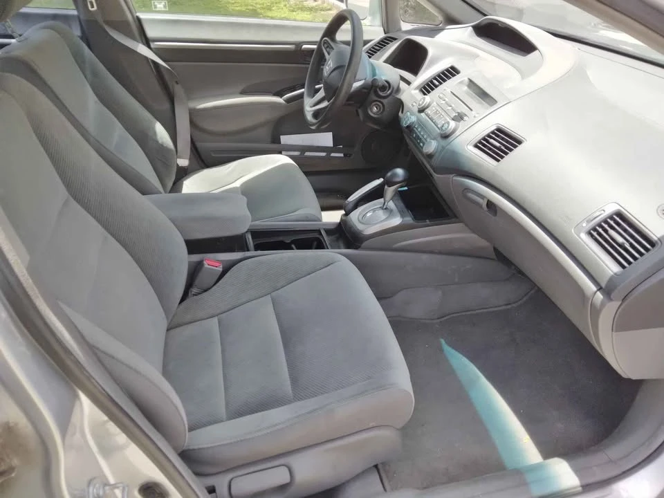 2011 Honda Civic 8th Gen - Image 3 of 4