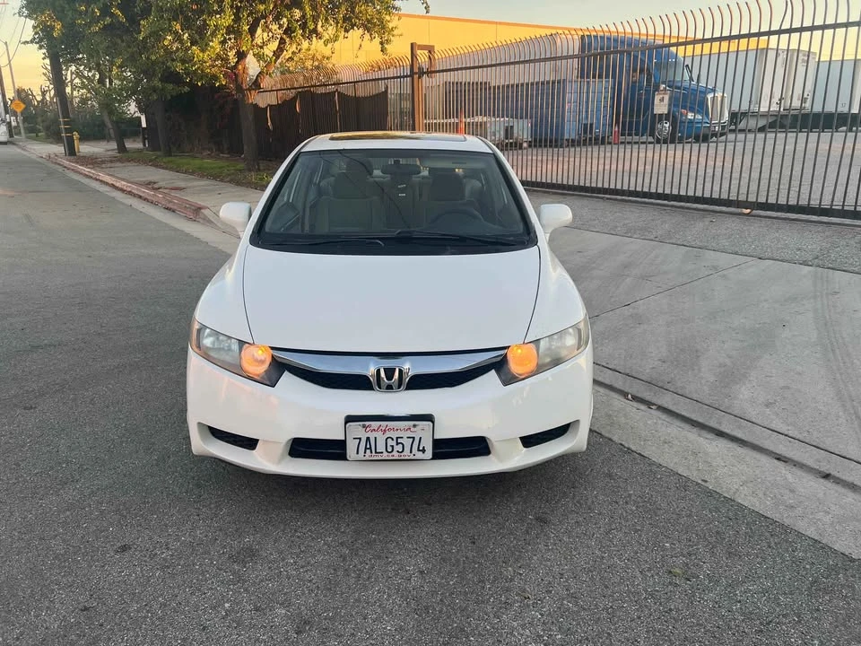 2011 Honda Civic 8th Gen - Image 6 of 14