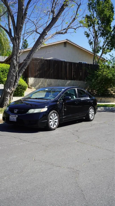 2011 Honda Civic 8th Gen - Image 3 of 20