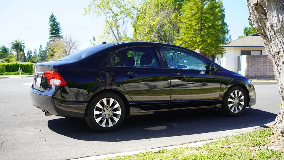 2011 Honda Civic 8th Gen - Image 18 of 20