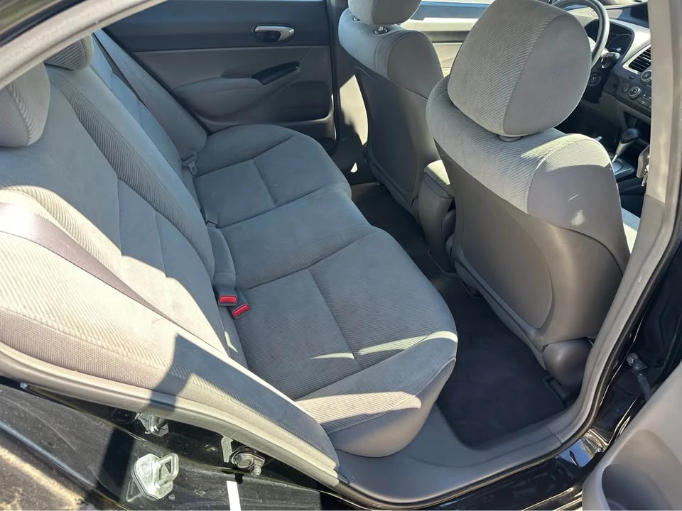 2011 Honda Civic 8th Gen - Image 8 of 10