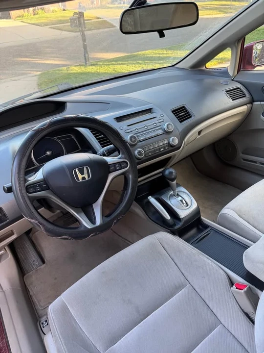 2011 Honda Civic 8th Gen - Image 10 of 13