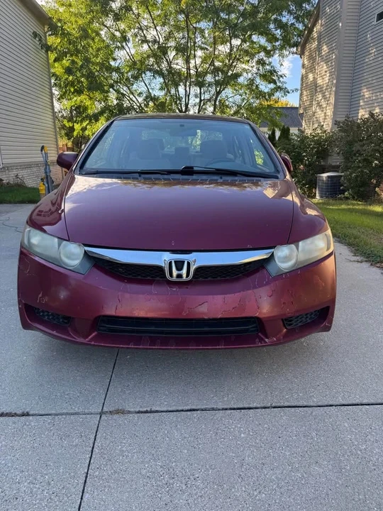 2011 Honda Civic 8th Gen - Image 2 of 13