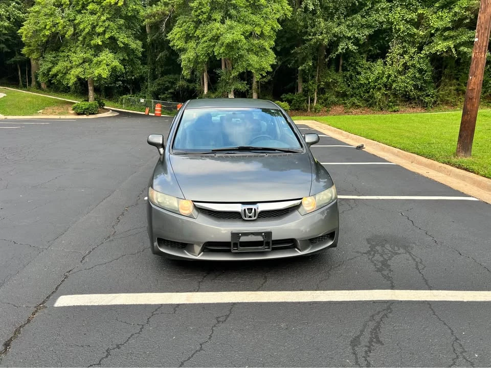 2011 Honda Civic 8th Gen - Image 7 of 15