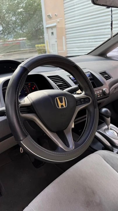 2011 Honda Civic 8th Gen - Image 5 of 7