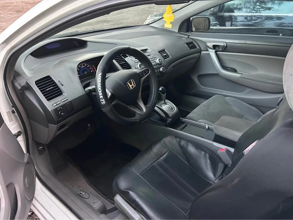 2011 Honda Civic 8th Gen - Image 9 of 9