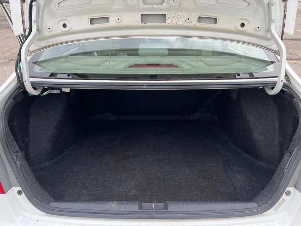 2011 Honda Civic 8th Gen - Image 9 of 11