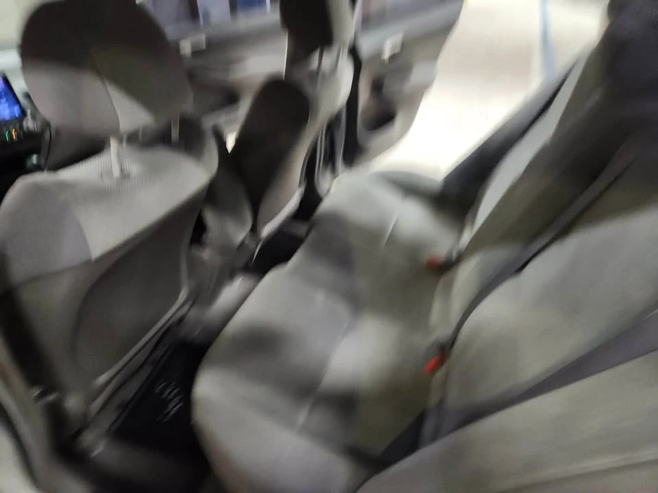 2011 Honda Civic 8th Gen - Image 16 of 19