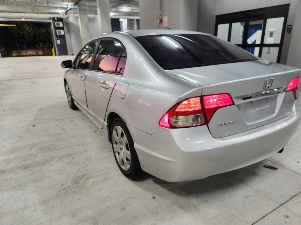 2011 Honda Civic 8th Gen - Image 5 of 19