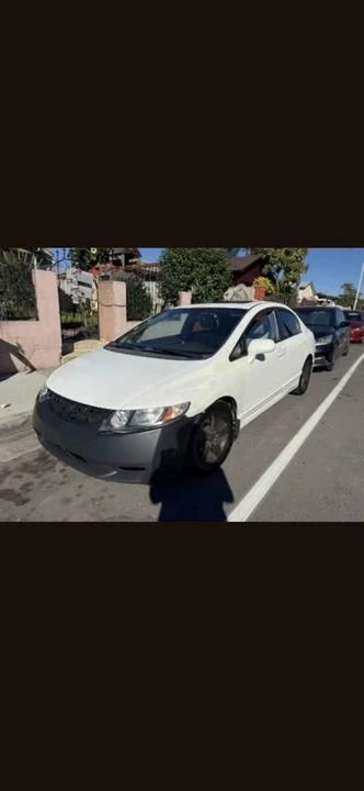 2011 Honda Civic 8th Gen - Image 8 of 8