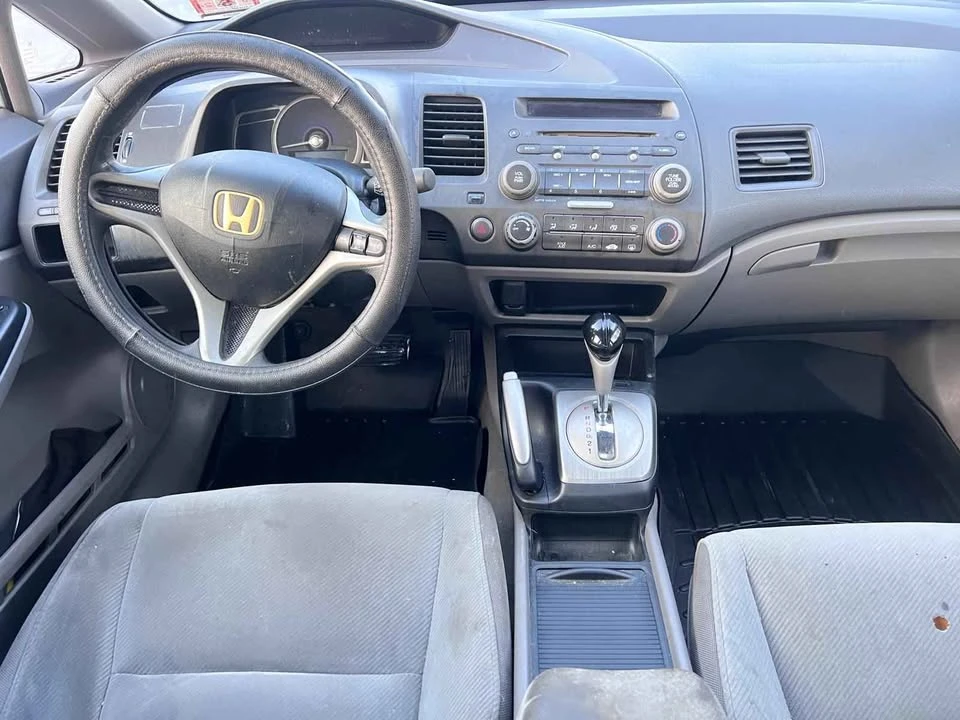 2011 Honda Civic 8th Gen - Image 7 of 14