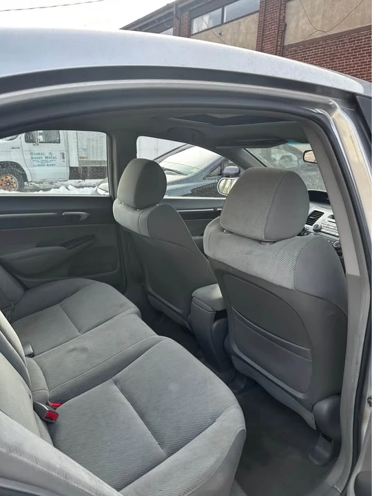 2011 Honda Civic 8th Gen - Image 11 of 19