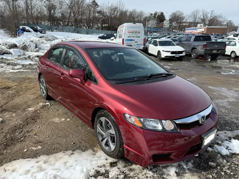 2011 Honda Civic 8th Gen - Image 2 of 10