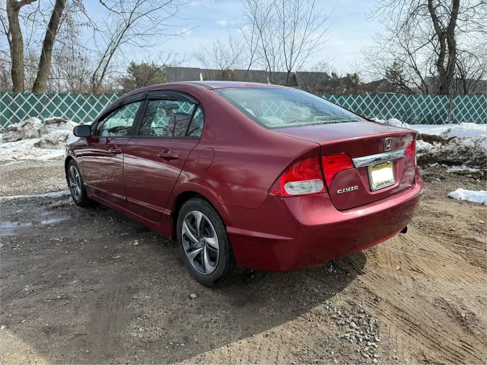 2011 Honda Civic 8th Gen - Image 4 of 10