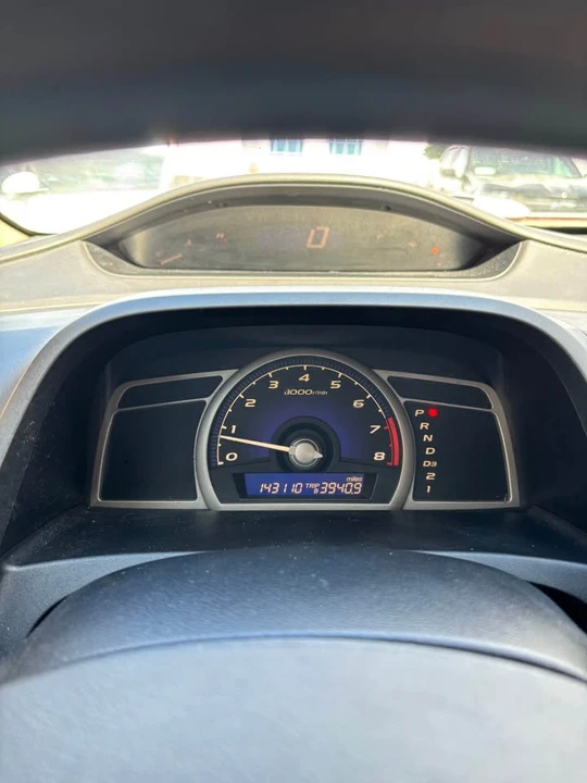 2011 Honda Civic 8th Gen - Image 7 of 8