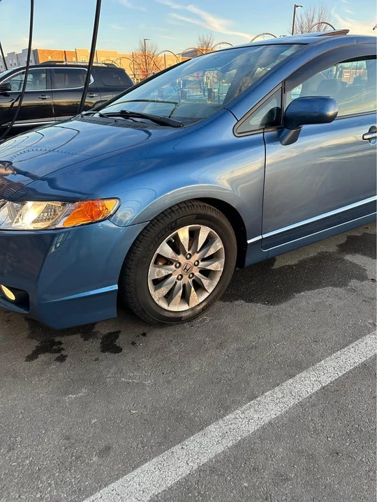 2011 Honda Civic 8th Gen - Image 6 of 13