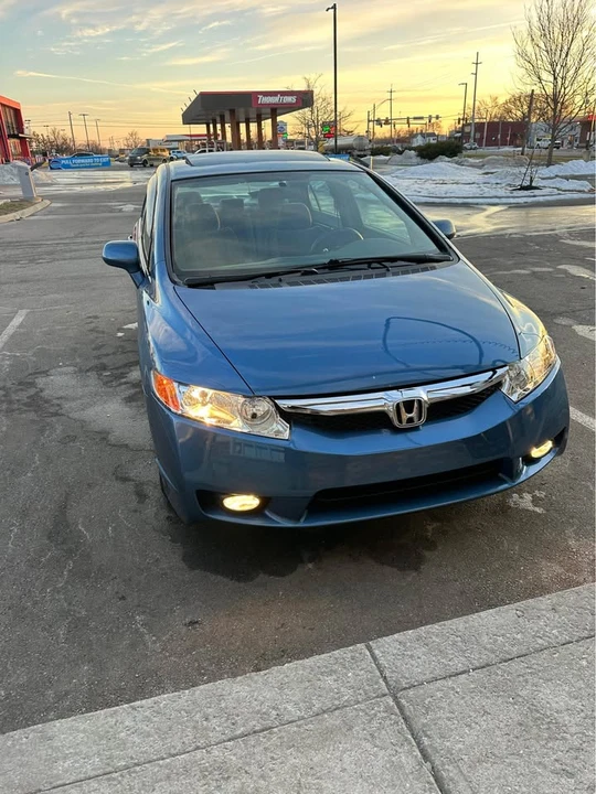 2011 Honda Civic 8th Gen - Image 5 of 13