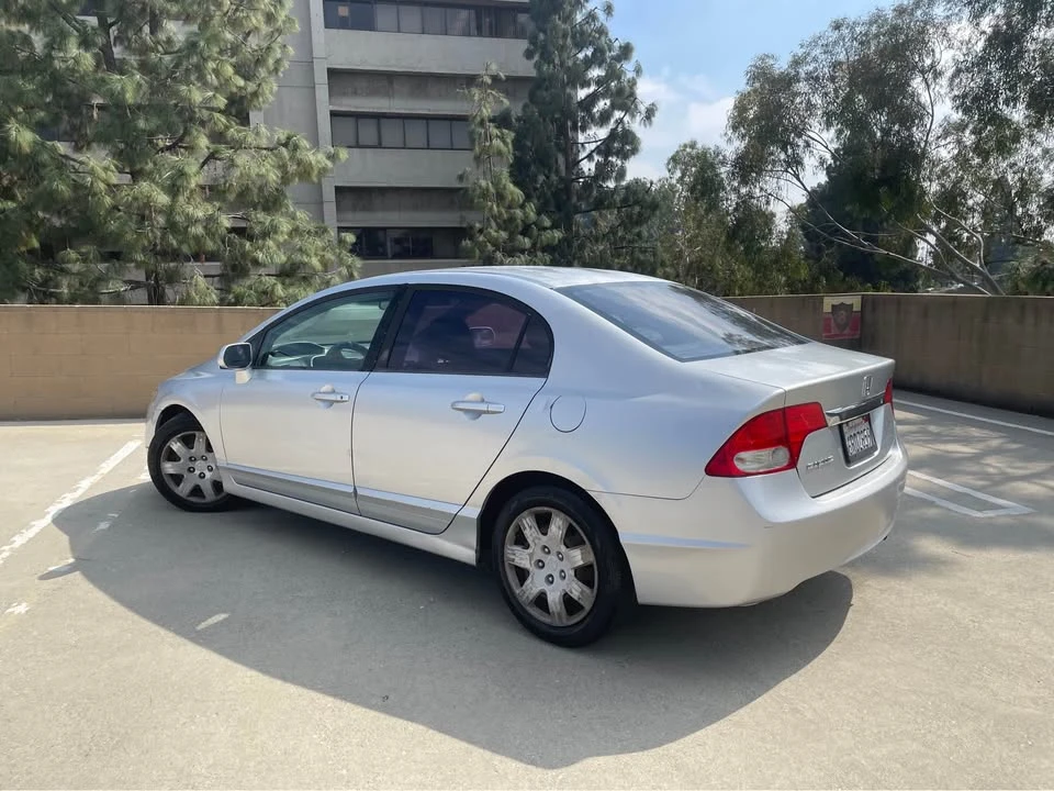 2011 Honda Civic 8th Gen - Image 6 of 10