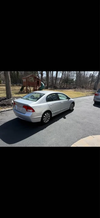 2011 Honda Civic 8th Gen - Image 4 of 6