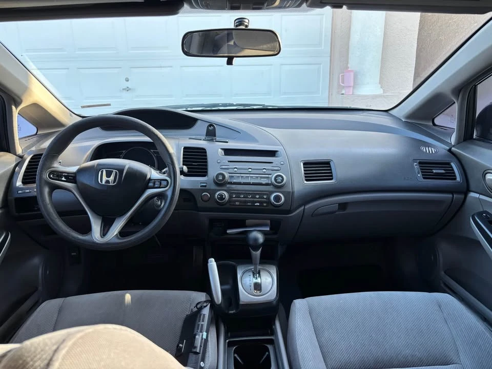 2011 Honda Civic 8th Gen - Image 4 of 10