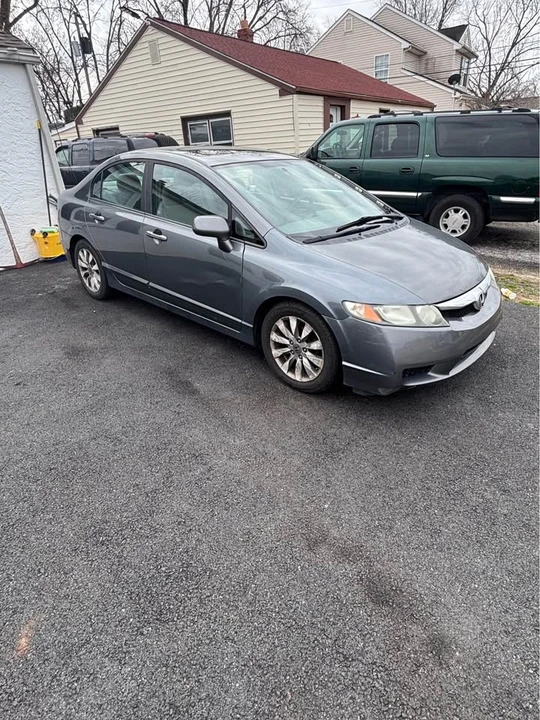 2011 Honda Civic 8th Gen - Image 3 of 5