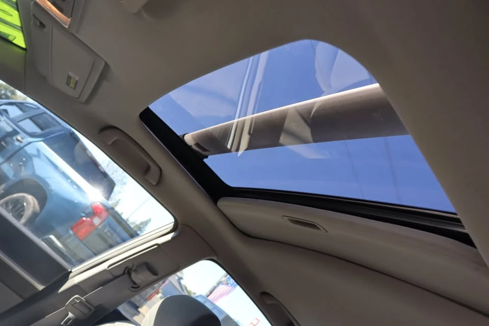 2011 Honda Civic 8th Gen - Image 16 of 20