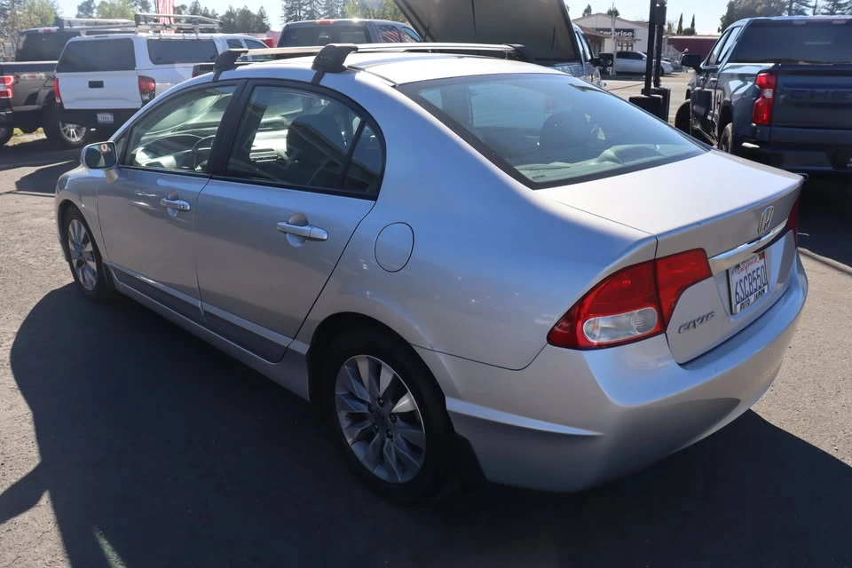 2011 Honda Civic 8th Gen - Image 3 of 20