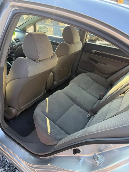 2011 Honda Civic 8th Gen - Image 11 of 15