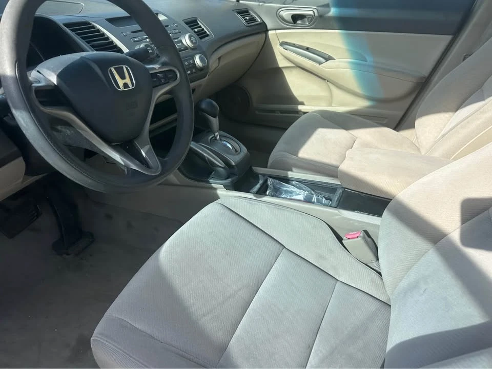 2011 Honda Civic 8th Gen - Image 8 of 12